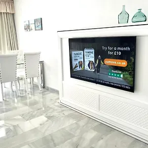 Mi Capricho Beachfront- P301 With Sea View Apartamento Sitio de Calahonda